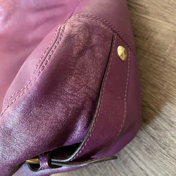 Classic coach shoulder bag - Picture 8 of 11